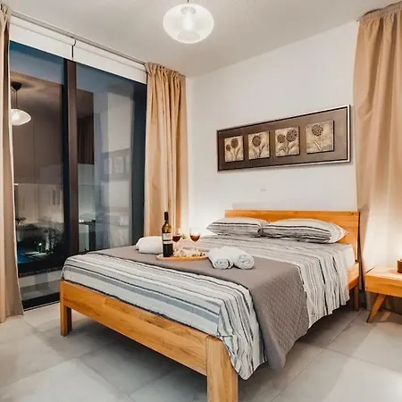 Sunnyvillas 4br New Private Pool In Pernera 빌라 *