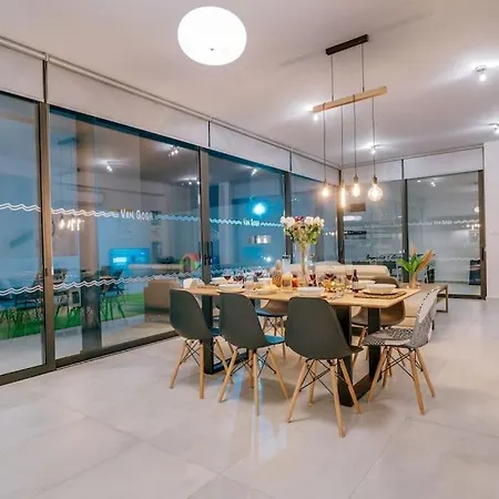 빌라 Sunnyvillas 4br New Private Pool In Pernera *