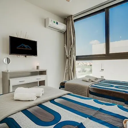 빌라 Sunnyvillas 4br New Private Pool In Pernera