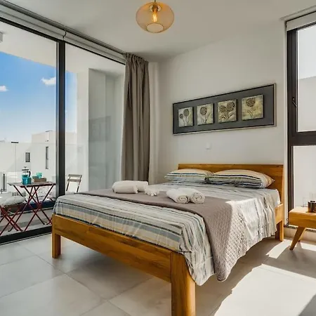 Sunnyvillas 4br New Private Pool In Pernera 빌라